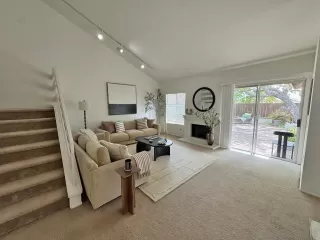 Photo #4: 250034458 Listing