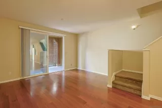 Photo #4: 250034492 Listing