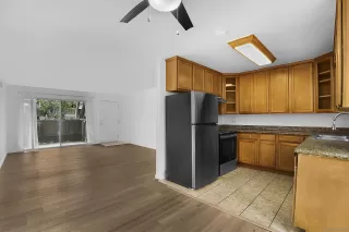 Photo #3: 250034573 Listing