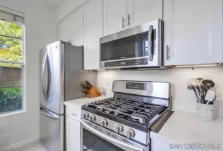 Photo #5: 250034576 Listing