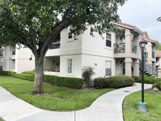 Photo #3: 250034593 Listing