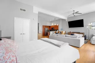 Photo #6: 250034603 Listing