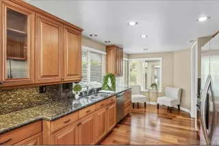 Photo #3: 250034604 Listing 