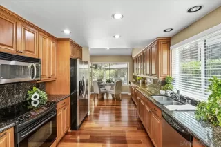 Photo #5: 250034604 Listing 