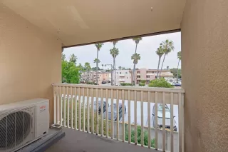 Photo #3: 250034611 Listing