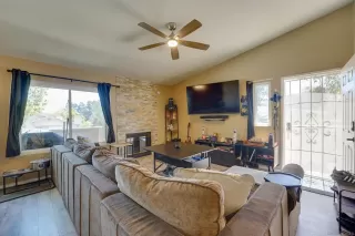 Photo #2: 250034789 Listing