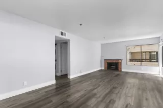 Photo #4: 250034813 Listing