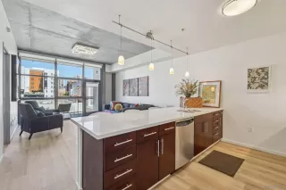 Photo #5: 250034821 Listing