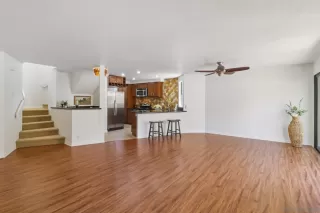 Photo #3: 250034830 Listing 