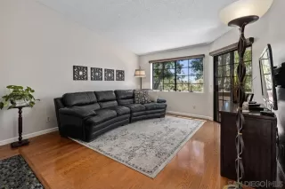 Photo #6: 250034854 Listing