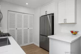 Photo #3: 250034876 Listing