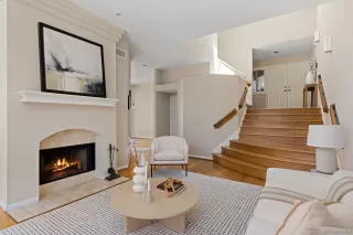 Photo #2: 250034911 Listing