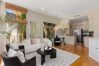 Photo #6: 250034911 Listing