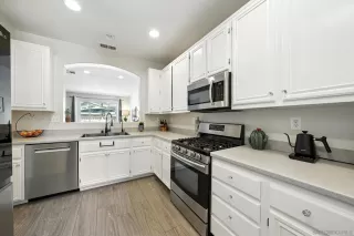 Photo #6: 250034970 Listing