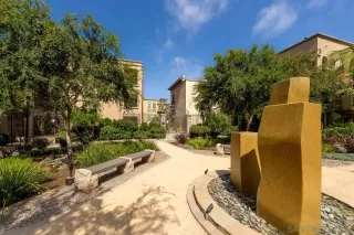 Photo #3: 250034977 Listing