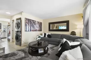 Photo #5: 250034982 Listing