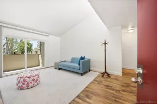 Photo #2: 250034989 Listing