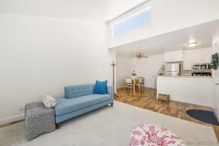 Photo #3: 250034989 Listing