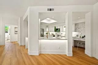 Photo #5: 250035027 Listing