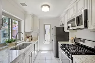 Photo #2: 250035049 Listing