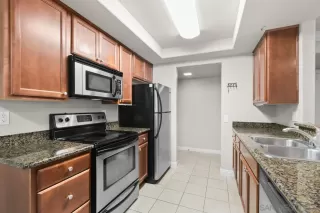 Photo #6: 250035052 Listing