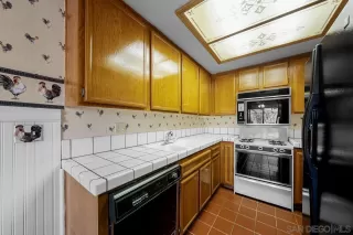 Photo #6: 250035081 Listing 