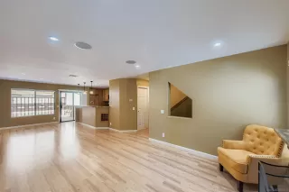 Photo #5: 250035098 Listing 