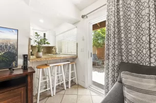 Photo #5: 250035118 Listing