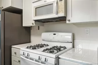 Photo #4: 250035141 Listing