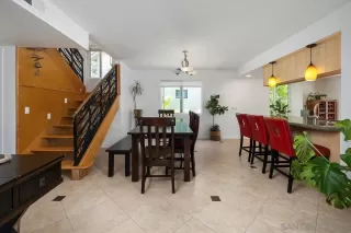 Photo #5: 250035181 Listing