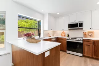 More Details about MLS # 250035202 : 721 SUMMERSONG LN