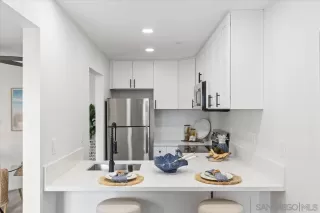 Photo #6: 250035235 Listing