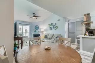 Photo #4: 250035327 Listing