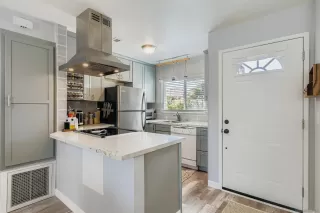 Photo #6: 250035327 Listing