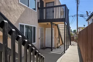 Photo #4: 250035342 Listing