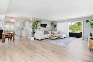 More Details about MLS # 250035348 : 1830 THOMAS AVE UNIT #3D