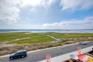 More Details about MLS # 250035388 : 3833 LAMONT UNIT 3F