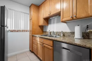 Photo #4: 250035398 Listing