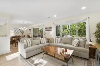 Photo #2: 250035399 Listing 