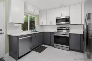 Photo #4: 250035402 Listing