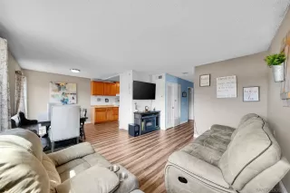 Photo #5: 250035443 Listing