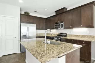 Photo #2: 250035449 Listing