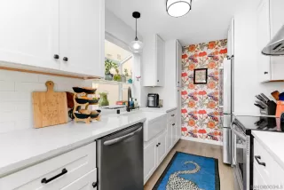 Photo #6: 250035457 Listing