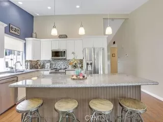 Photo #6: 250035483 Listing 