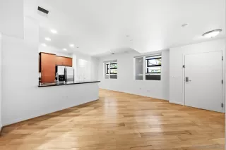 Photo #5: 250035509 Listing