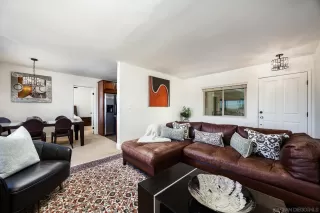 Photo #4: 250035575 Listing