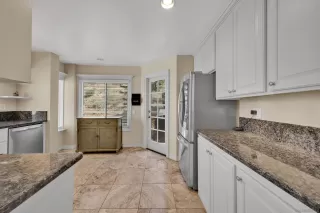 Photo #5: 250035597 Listing 