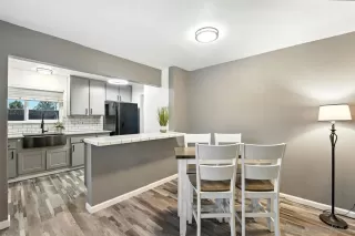 Photo #4: 250035604 Listing 