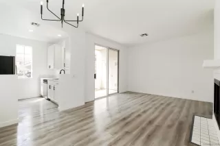 Photo #5: 250035624 Listing 