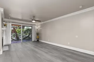 Photo #5: 250035656 Listing